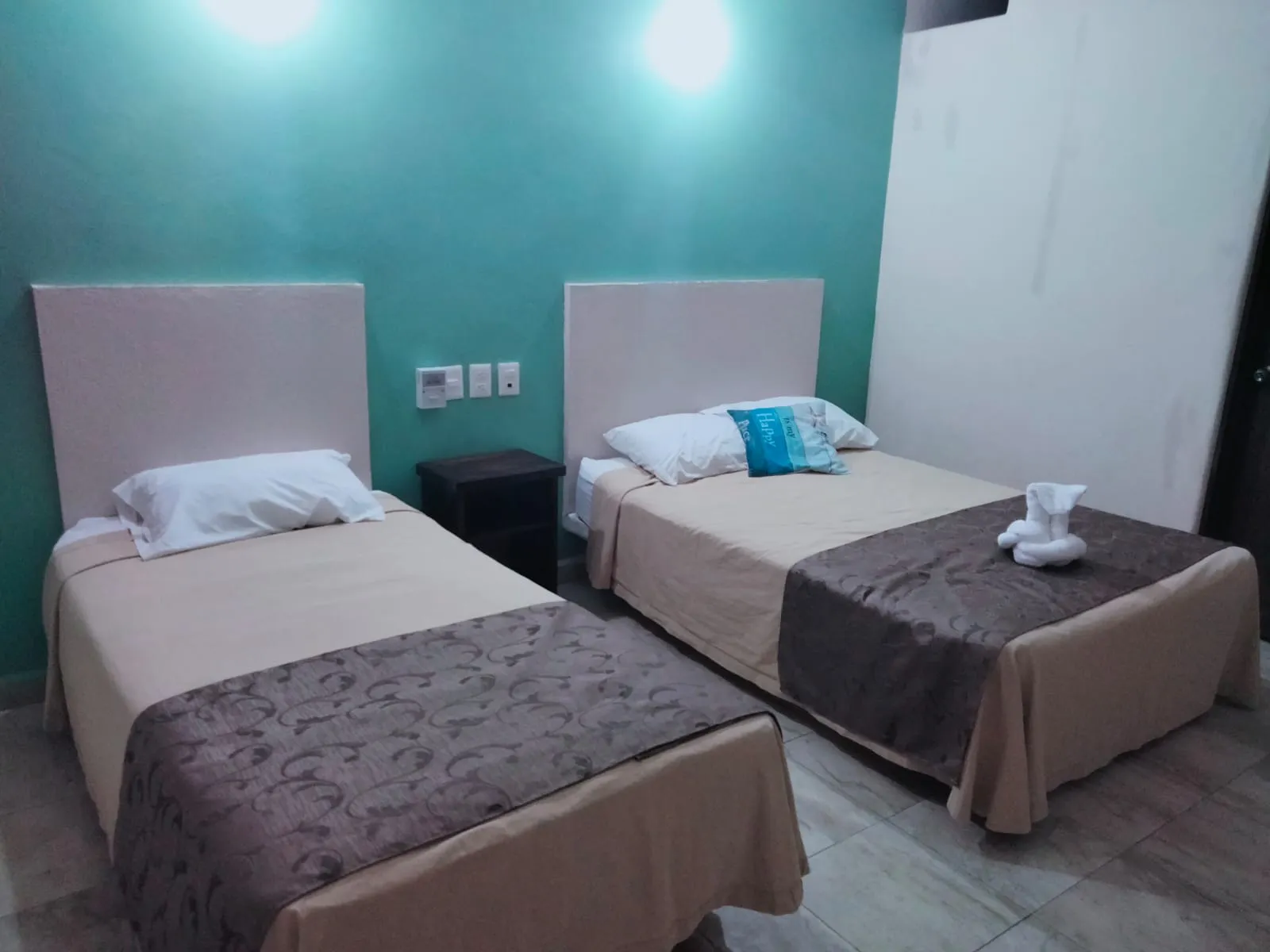 Hotel Manglar Zihuatanejo